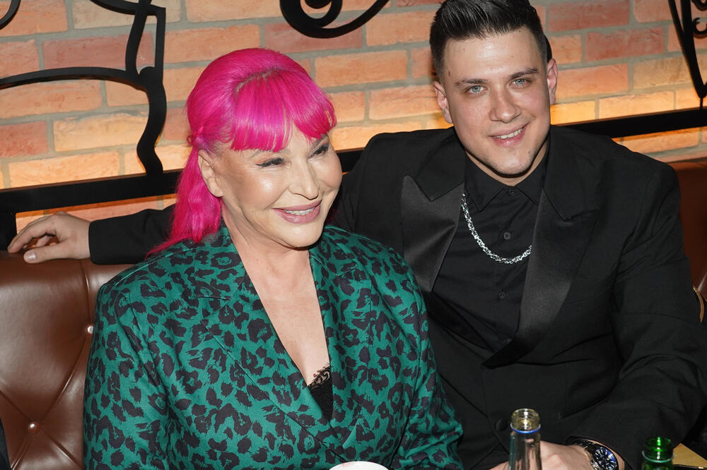 ISTINA O ODNOSU ZORICE BRUNCLIK I ZETA MILOŠA JE TU: „Rekla sam da ću plakati umesto njega“, OVO NISTE ZNALI