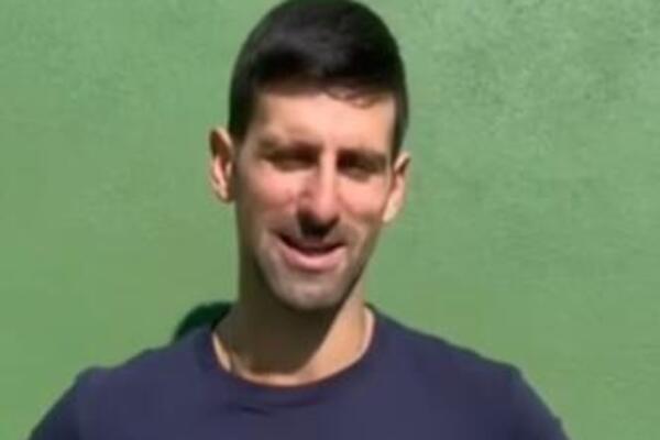NOVAK ĐOKOVIĆ IMA NEŠTO VAŽNO DA SAOPŠTI: Najbolji teniser sveta PRESREĆAN, HITNO se oglasio! (VIDEO)