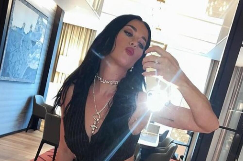 Raskinuli veridbu posle skoro 10 godina! Svi smo čekali svadbu, a oni pukoše kao tikva - mesecima bili u krizi