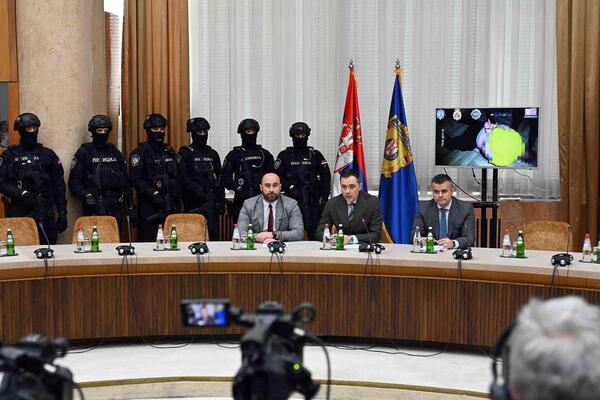 PALI ZVICEROVI, ŠARIĆEVI I BELIVUKOVI VOJNICI: Pogledajte VELIKU AKCIJU HAPŠENJA zbog mafijaških ubistava (VIDEO)