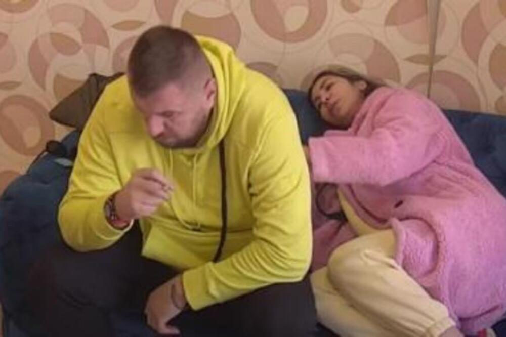 JAO, MAJKO MILA, PUČE BRUKA: Janjuš OSTAVIO ANELI zbog DRUGOG MUŠKARCA