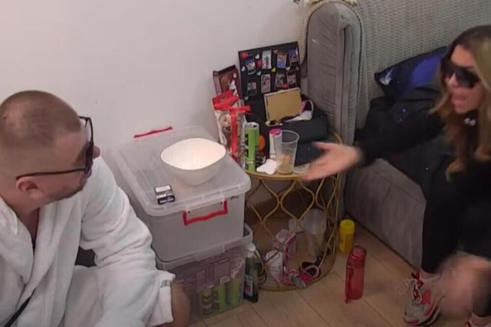 Raskinuli Aneli i Janjuš