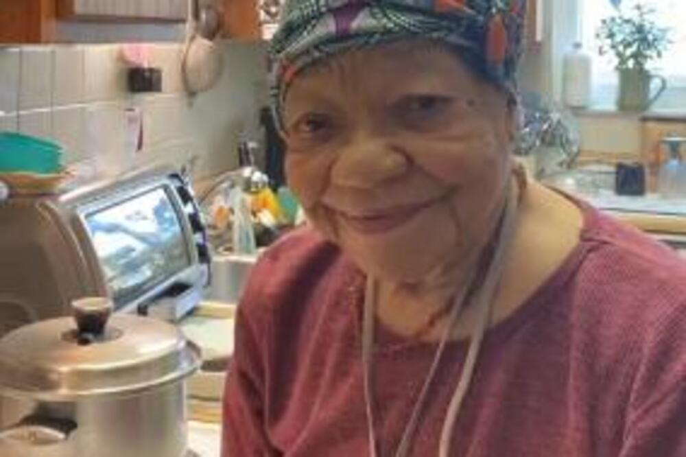 NAJDUGOVEČNIJA ŽENA SA JAMAJKE OTKRILA KOJI ZELENI SOK PIJE 30 GODINA: Probava joj radi ko ŠVAJCARSKI SAT a tek OVO