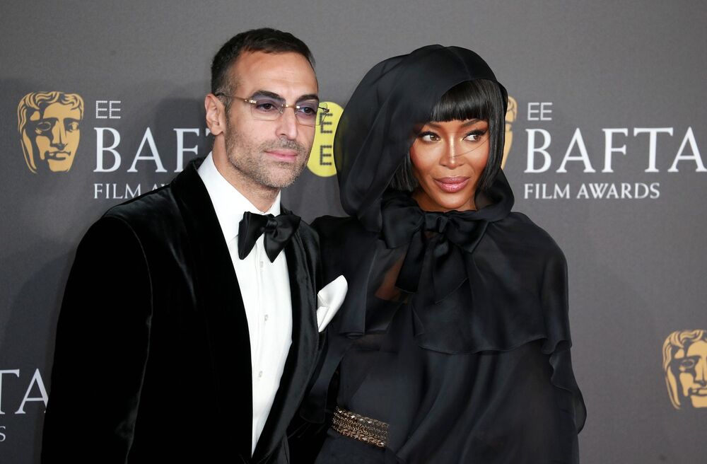 Naomi veoma pažljivo bira sa kim provodi vreme