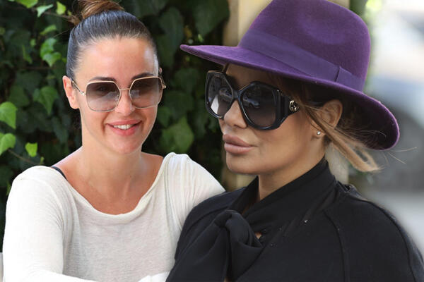 ŠTA SE OVO DEŠAVA? Nakon SKANDALA sa pesmom "PROVERENO", Ana Nikolić ponovo PRISVOJILA TUĐI RAD i stavila NA ALBUM?