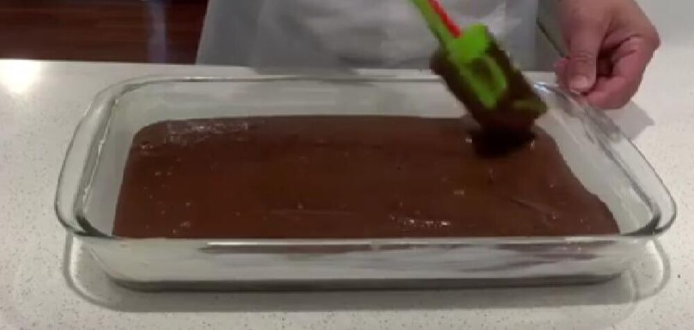 Kora za uplakani turski kolač u plehu