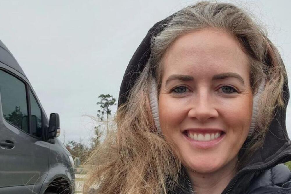 PRODALA VILU SA 18 SOBA I POČELA DA ŽIVI U KAMP PRIKOLICI: Evo kako provodi dane, kaže da se oseća KAO NOVA OSOBA