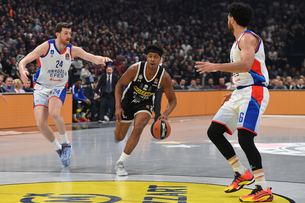 Eksplozija: Stiže brutalna zamena za sjajnog Amerikanca!