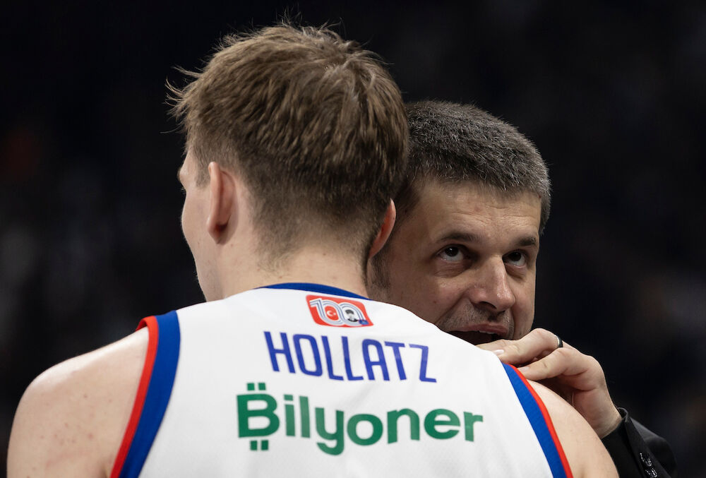 Tomislav Mijatović na utakmici Partizana i Anadolu Efesa