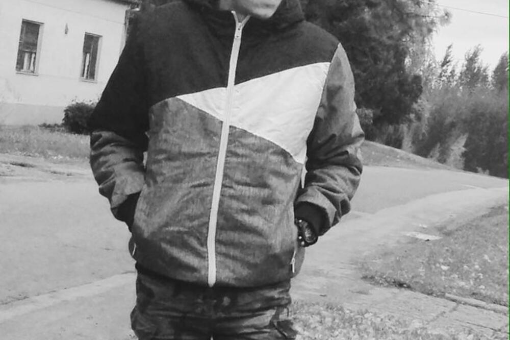 OVO JE MLADIĆ KOJI JE POGINUO U KAĆU: Motociklista pre smrti hteo da kupi kombinezon za vožnju (FOTO)