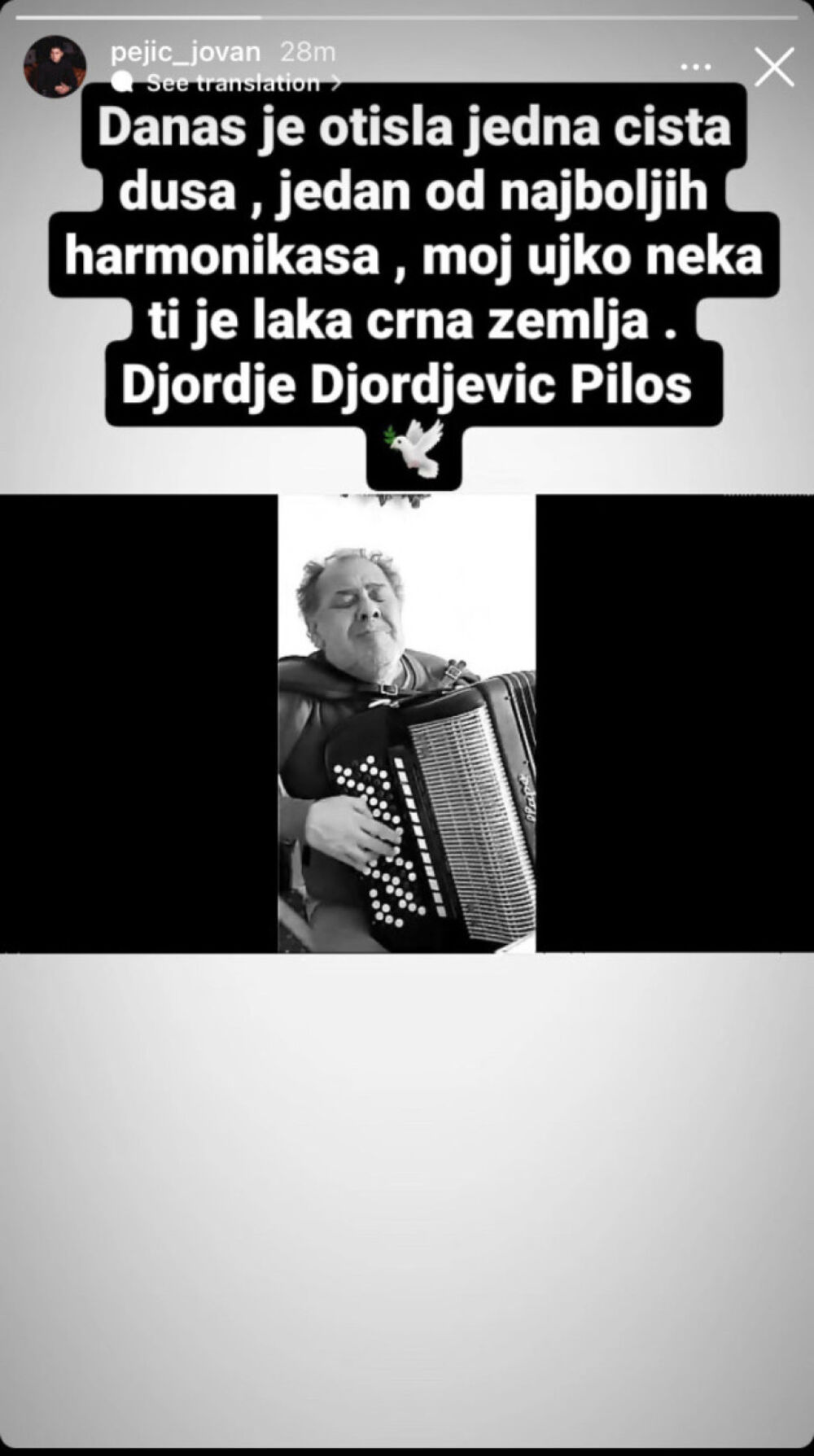 Objavio snimak svog ujaka dok svira harmoniku