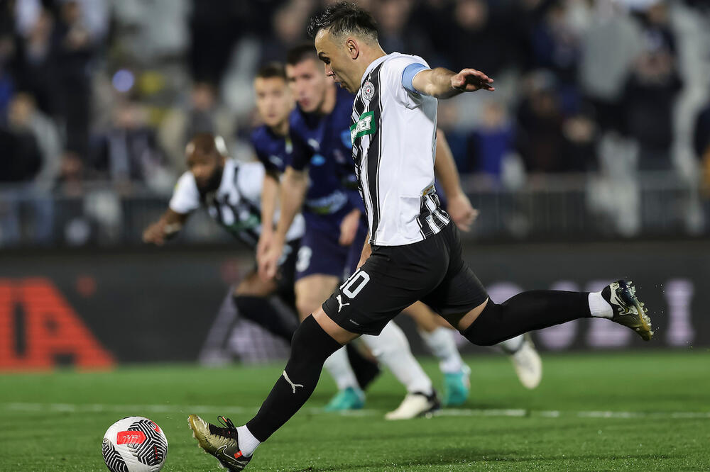 PARTIZAN ISTOM MEROM ODGOVORIO ZVEZDI: Crno-beli slave pobedu, ali i POVRATAK OTPISANIH!