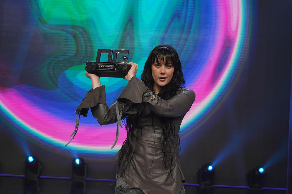 EVO ŠTA KOMŠIJE KAŽU O TEYA DORI, ISKRENO IZNELI SVOJE MIŠLJENJE: Jedan ODGOVOR posebno je IZNENADIO