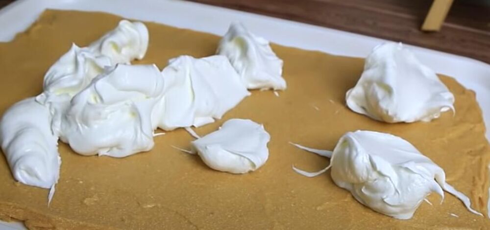 Šlag preko fila i turskog keksa