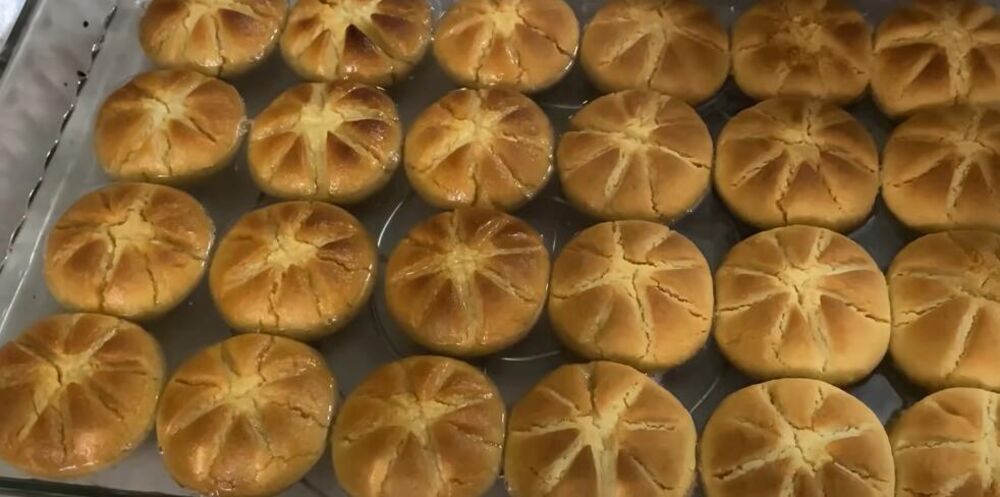 Prelivanje kolača 'šekerpare'