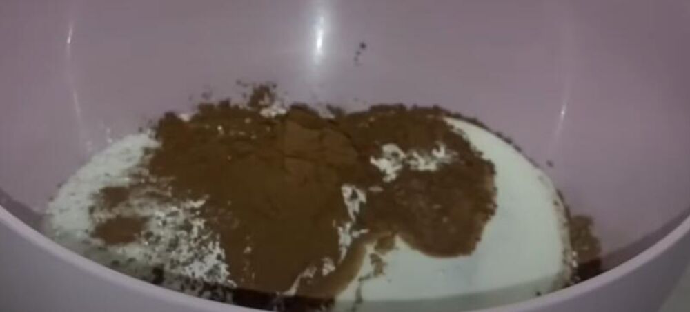 Pravljenje kore za mađarski kolač 'slatki somot'