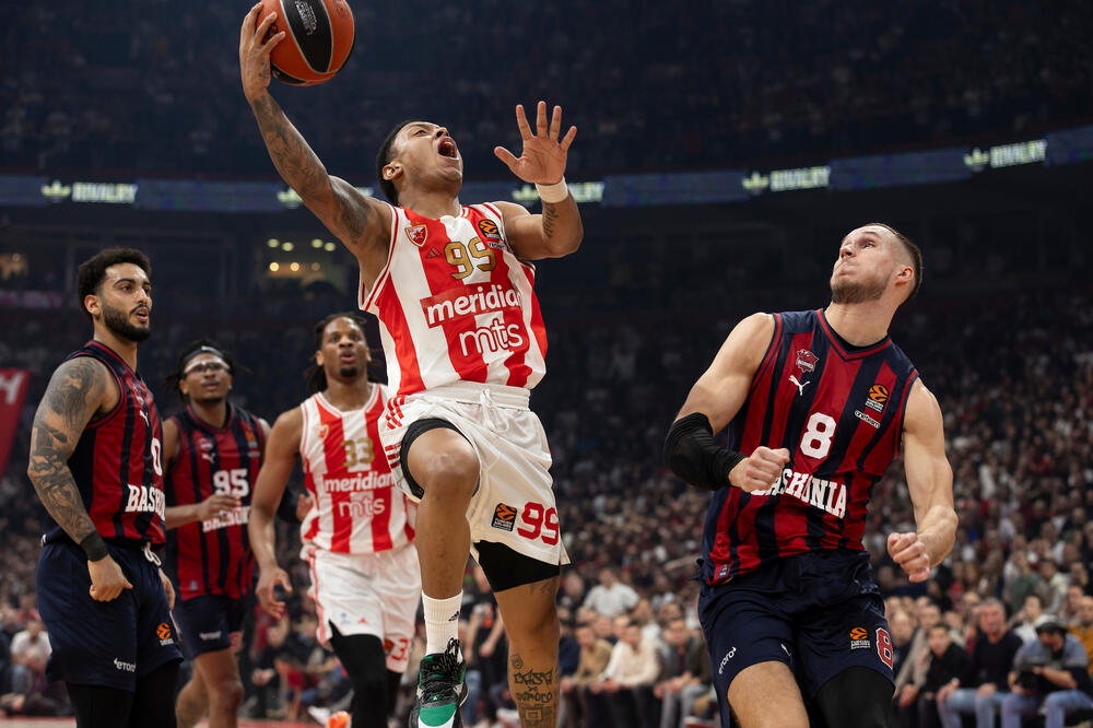 PAO OGROMAN POTPIS! Stranac će još dugo igrati pred Delijama (FOTO)