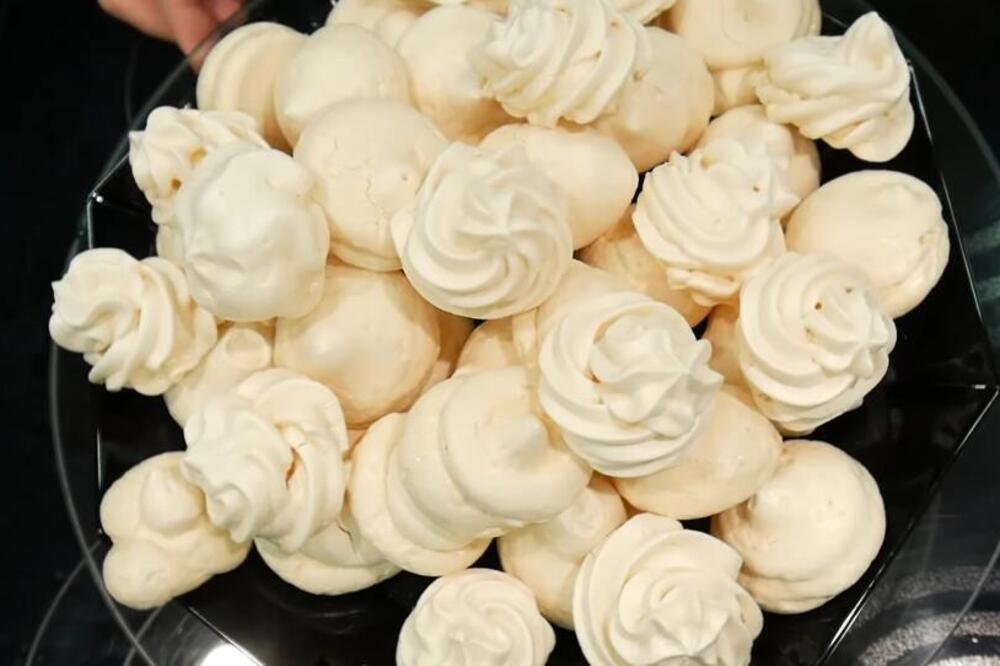 STARINSKI RECEPT ZA SLANE PUSLICE OD SAMO 2 SASTOJKA: Svaka domaćica mora da zna za ovo jelo iz 90-ih godina