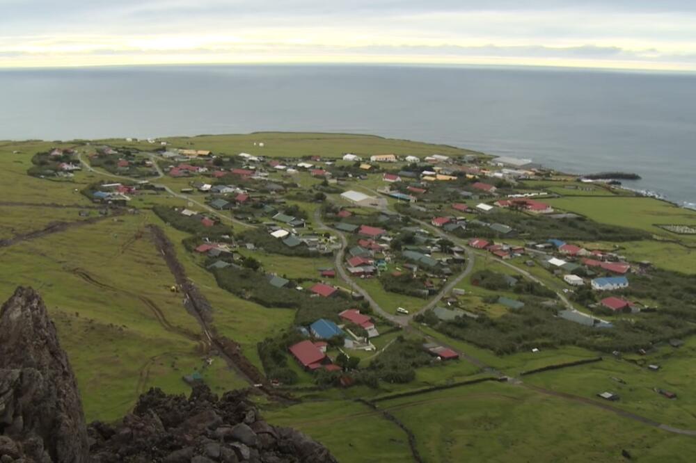 PREDSTAVLJAMO VAM NAJUDALJENIJI NASELJENI ARHIPELAG: Sa svega 250 stanovnika, krije KATASTROFU koja ih je OBELEŽILA