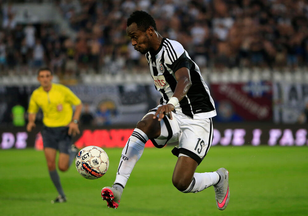 Abubakar Oumaru u dresu Partizana