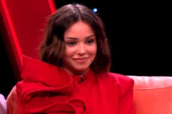 JAO, KAKVA PROVOKACIJA NA PINKU: Breskvica jednim odgovorom SVIMA ZAPUŠILA USTA: Podbola ovu ženu pa NASTAO MUK