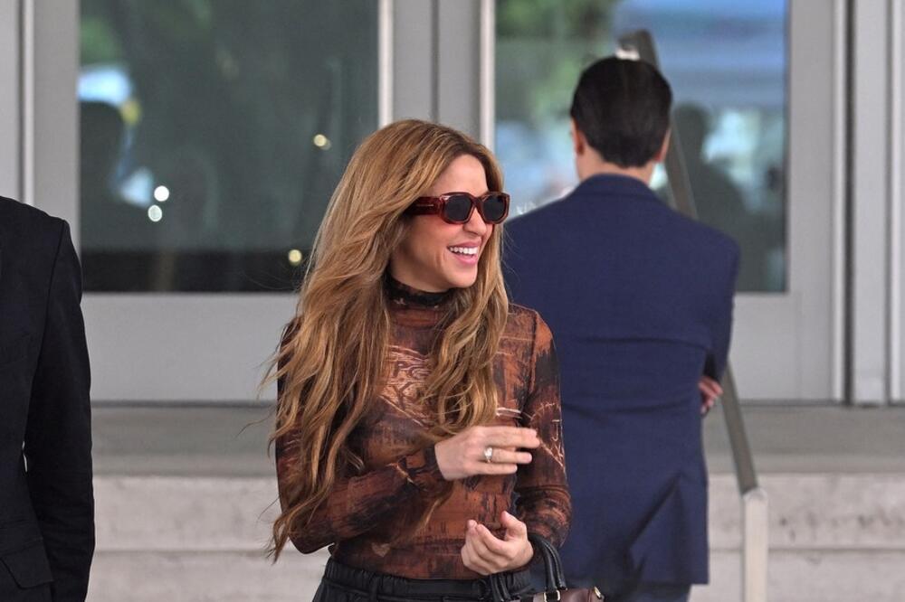 OPALA, MALENA! Brineta našla novog ĐUVEGIJU nakon raskida sa FUDBALEROM? Ljudi ne prestaju da BRUJE O OVOME