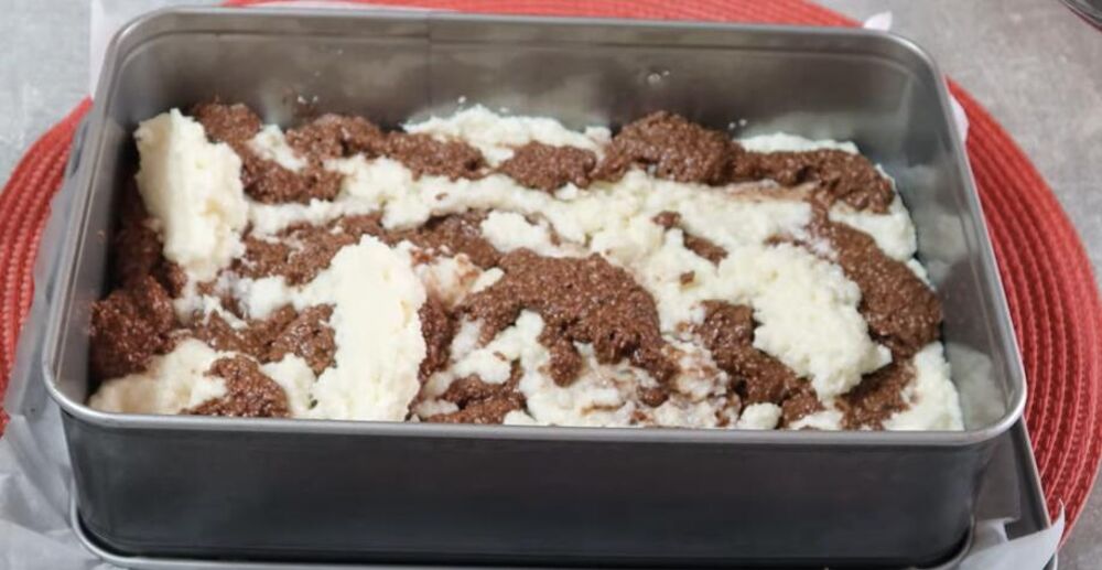 Kolač sa kokosom na vodi u plehu