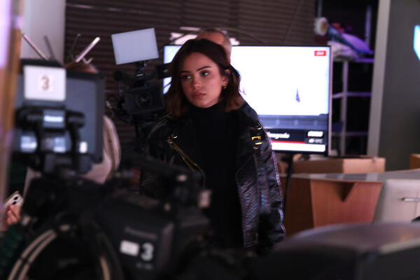 BRESKVICA PODRŽALA PROTEST ISPRED RTS-A: Pevačica SVE šokirala IZLAGANJEM, nema ništa PROTIV