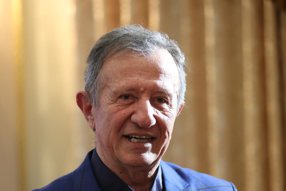 Evo koja žena je kraj Žike Nikolića godinama: Jedan susret obeležio im je živote, ovo je njihova priča