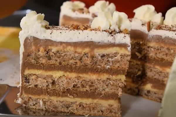 NAJUKUSNIJA POSLASTICA SA LEŠNIKOM: Bugarska torta "nedelja" - recept sa starog papira koji znaju njihove domaćice