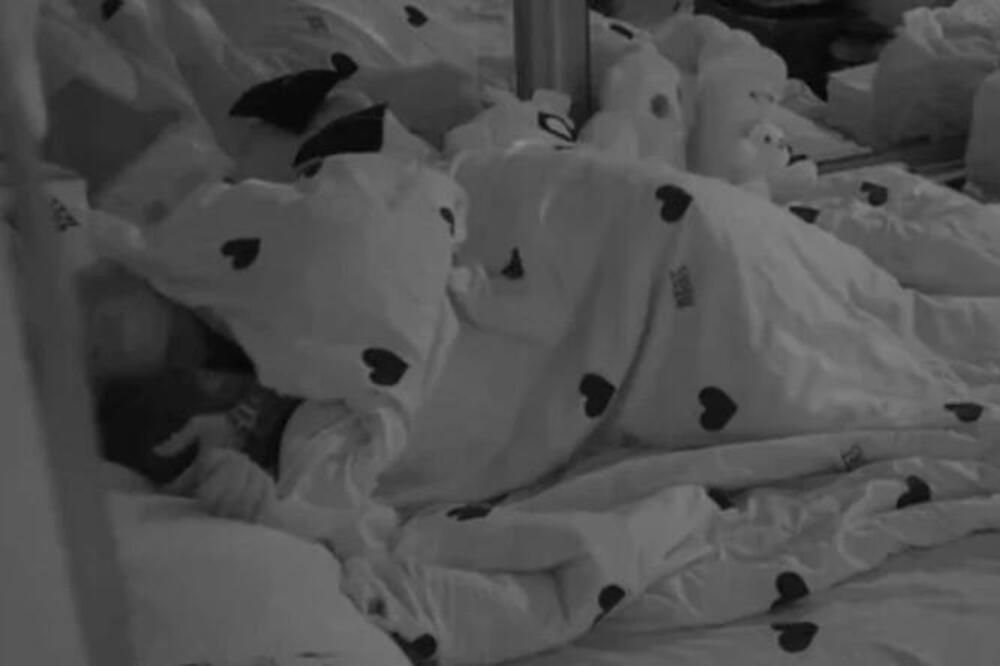 OPET! MIONA POGAZILA REČ KOJU JE DALA RODITELJIMA, PA ZAVRŠILA ISPOD JORGAN PLANINE SA NJIM: Sve pucalo od STRASTI