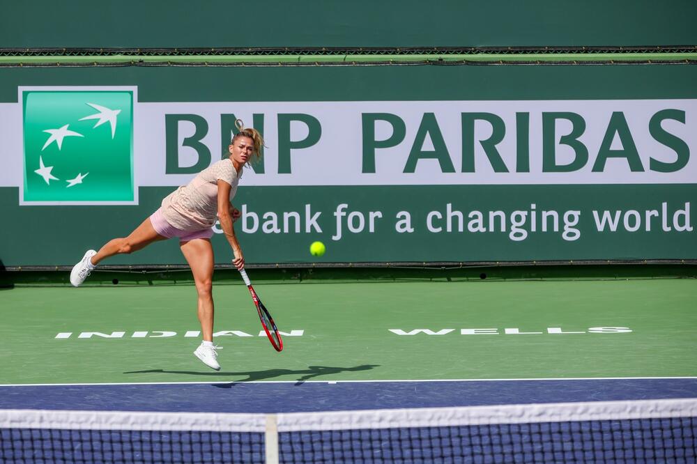 UH, ŠTA LI ĆE MUŠKARCI REĆI KADA VIDE OVO: Najzgodnija teniserka svojom pojavom OBORILA SA NOGU! (FOTO)