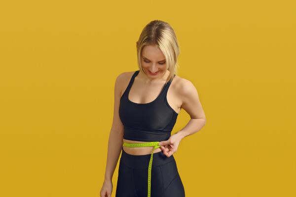 OTKRIJTE NOVO REŠENJE ZA PRIRODNO SAGOREVANJE MASTI: METABOMAX kapsule stižu na tržište!