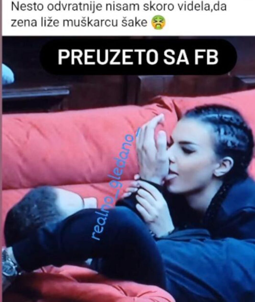 Anita liže dlanove Anđelu