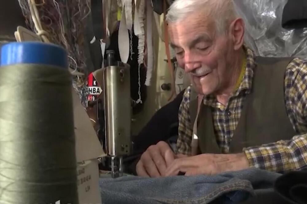 MIŠA (85) IZ ŠAPCA JE NAJSTARIJI KROJAČ U SRBIJI: Zanat 'krao' od francuskih majstora, a danas je mnogima uzor!
