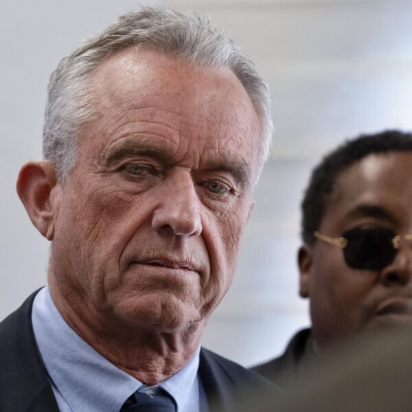 "ŠMRKAO SAM KOKAIN SA DASKE ZA WC ŠOLJU" Kenedi šokirao sve odreda, NAKON SMRTI OCA SE ODAO POROCIMA, a onda...