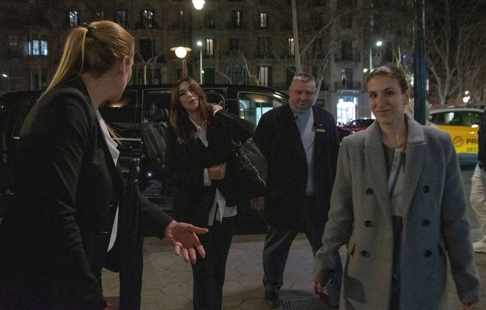 Monika Beluči u ležernom stilu 