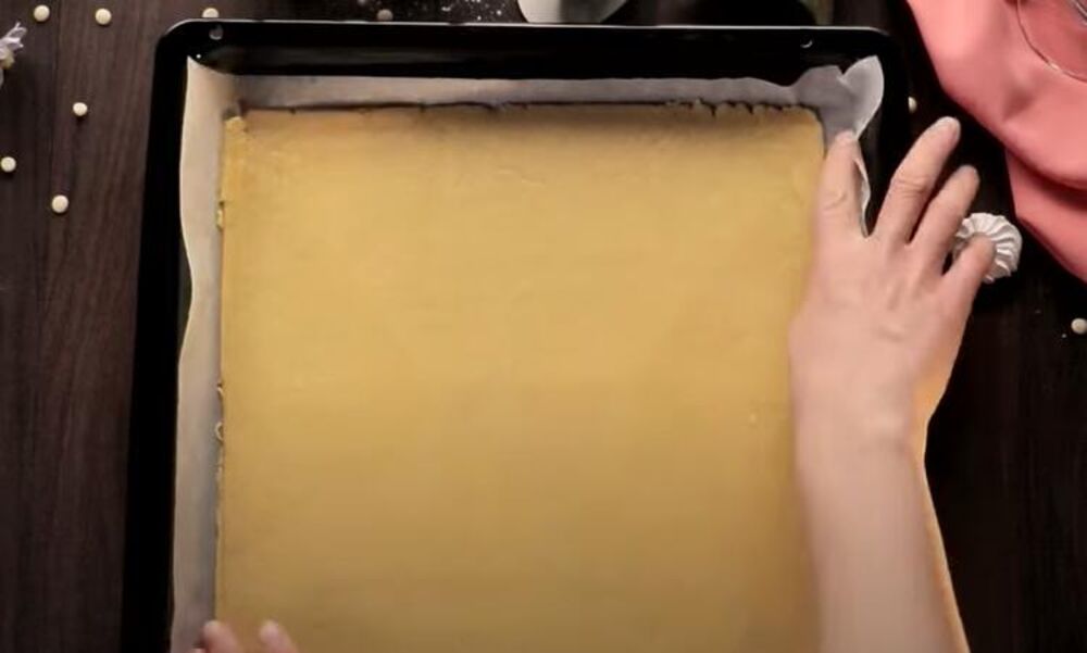 Kora za mađarski kolač 'Kati' u plehu