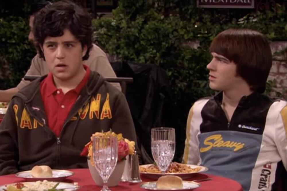 IZA DEČIJEG OSMEHA KRIO JE JEZIVU TAJNU: Omiljeni glumac OTKRIO ŠOK DETALJE, u sve je bio umešan i NJEGOV TRENER