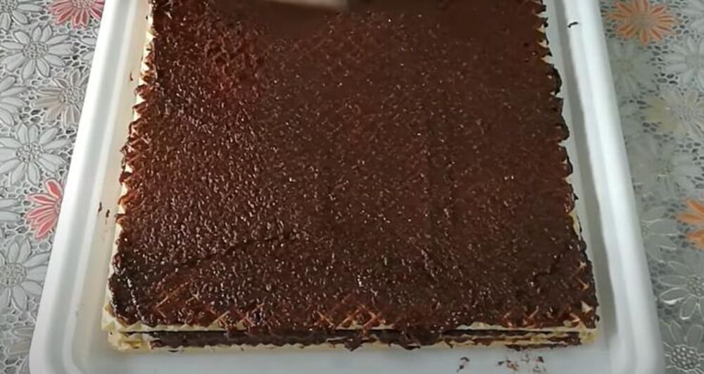 Posne oblande sa čokoladom na tacni