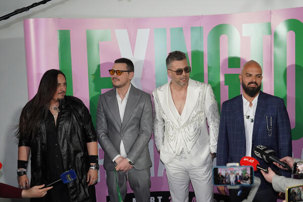 EVO KO JE ZADUŽEN ZA STAJLING ČLANOVA LEXINGTON BENDA: Svi su ODUŠEVLJENI ovim izdanjem, a za ovo su TAJANSTVENI