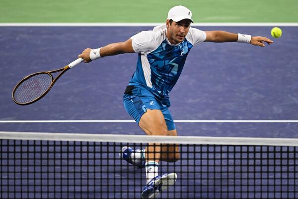 JEDAN SRBIN MANJE! Lajović ispao (FOTO)