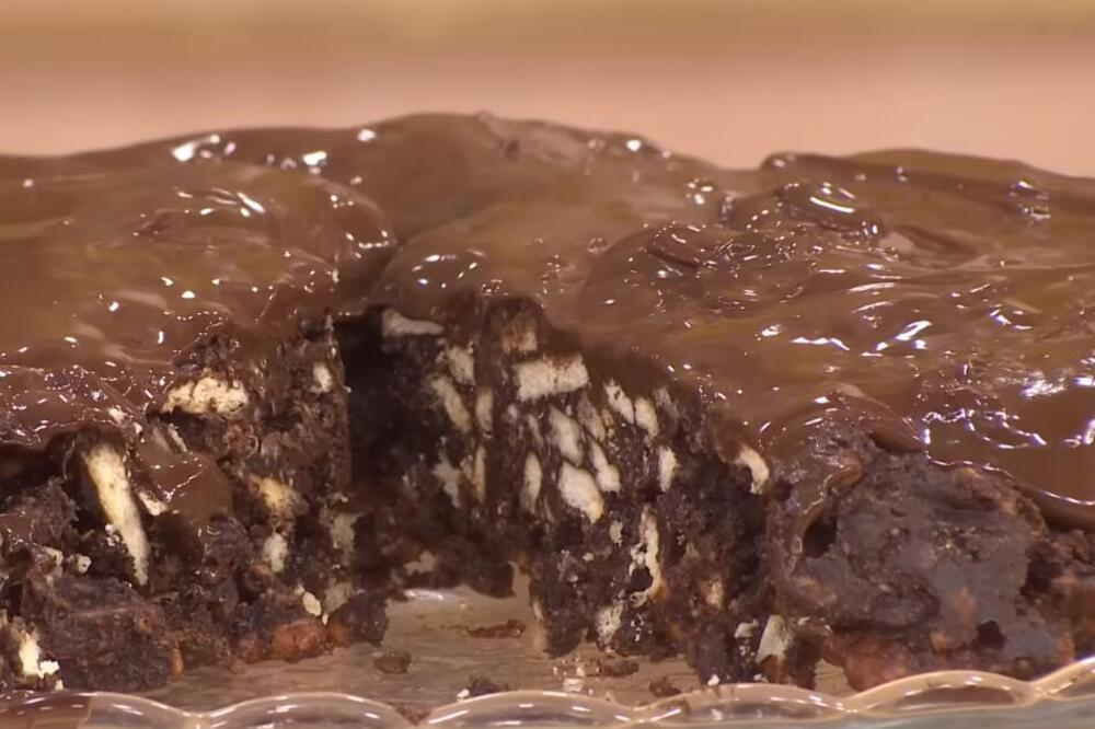 NAJSOČNIJI KOLAČ SA POMORANDŽOM PO RECEPTU MILICE MILŠE: Svršena poslastica koju glumci obožavaju - ukus kida