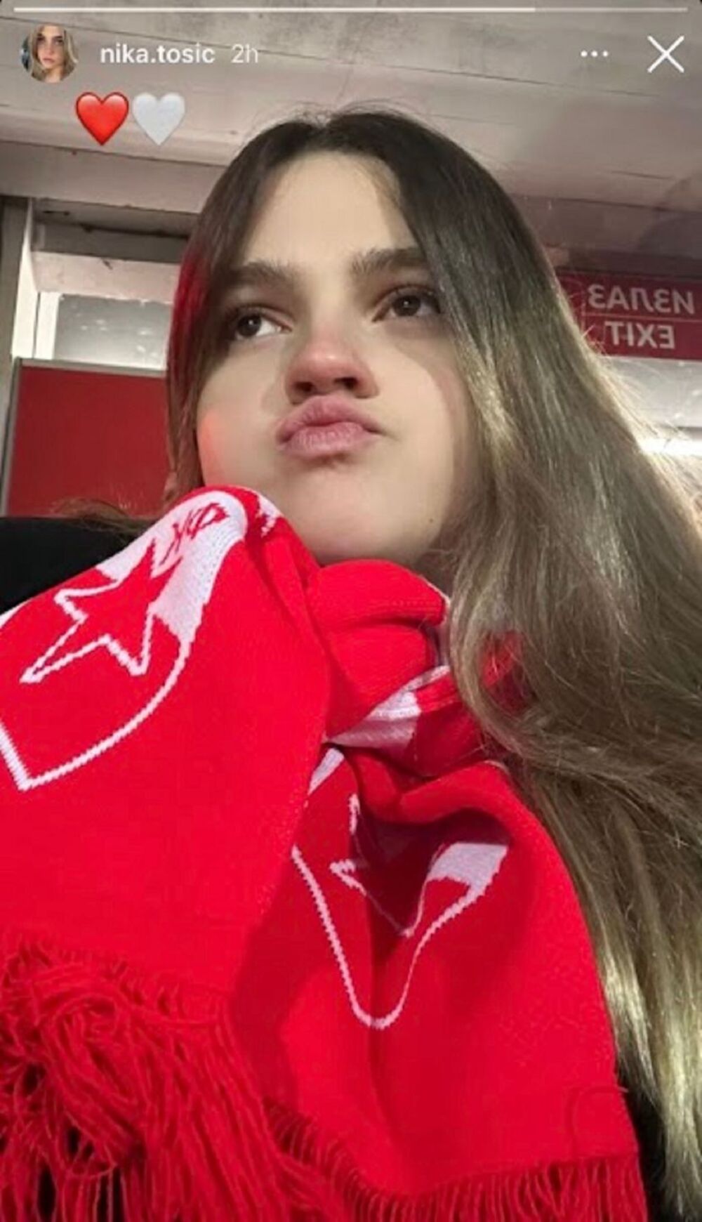 Nika Tošić bodrila Crvenu Zvezdu