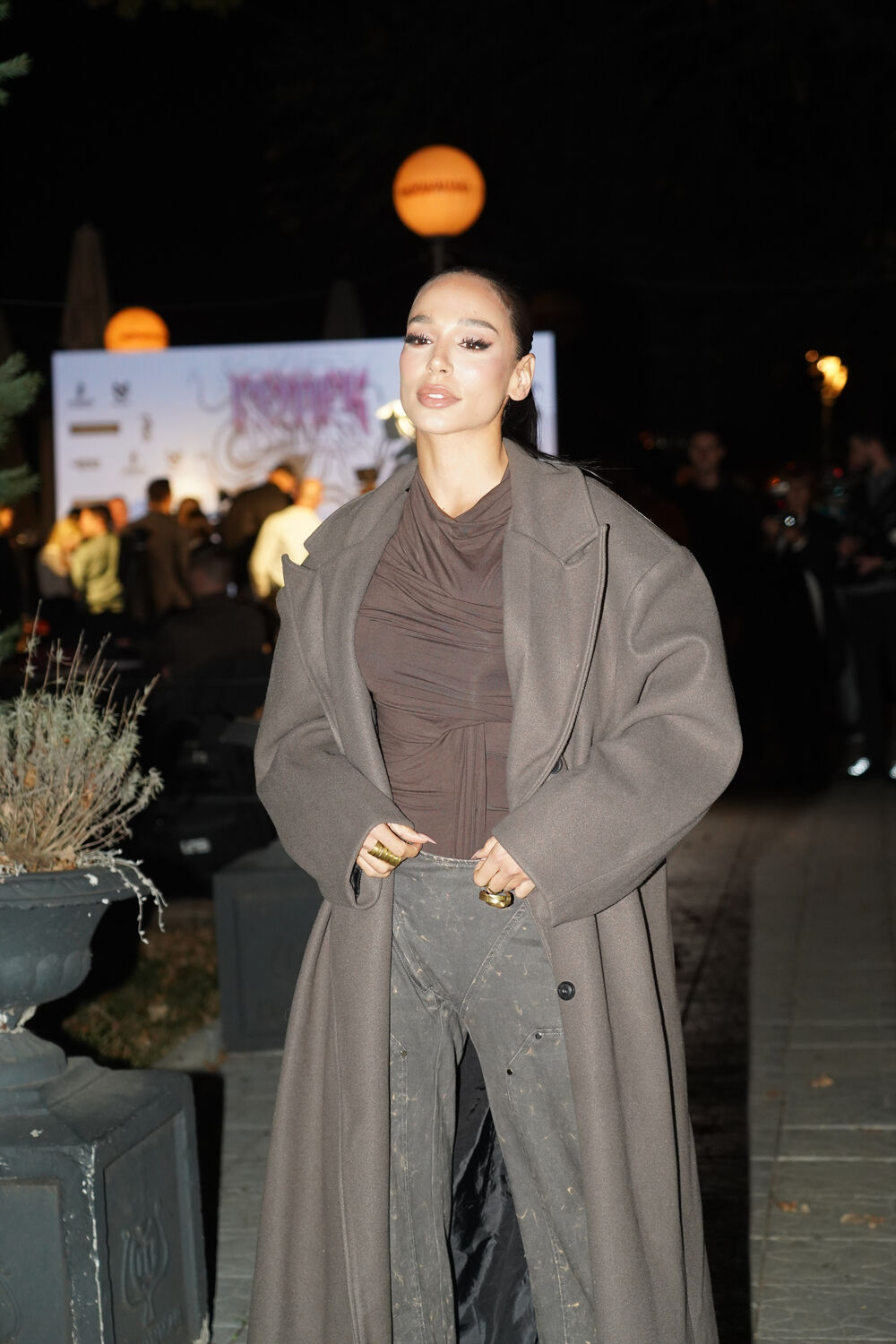 Desingerica je Editi Aradinović iščupao obrve