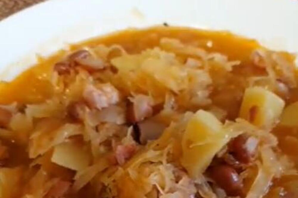 STARI MONASI U VREME POSTA PRAVE NAUKUSNIJE JELO: "Jota" - pasulj, kiseli kupus i krompir - recept sa Hilandara