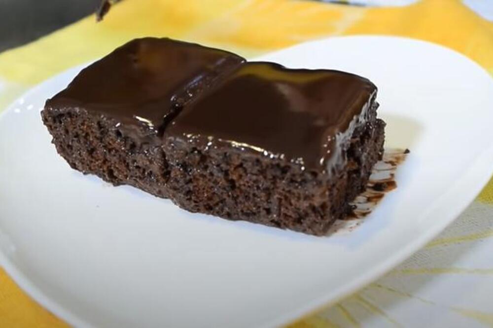 NAJBOLJA POSLASTICA SA ČOKOLADOM I KAKAOM SE TOPI U USTIMA: Mađarski kolač "tasteri" - recept iz pocepanih novina