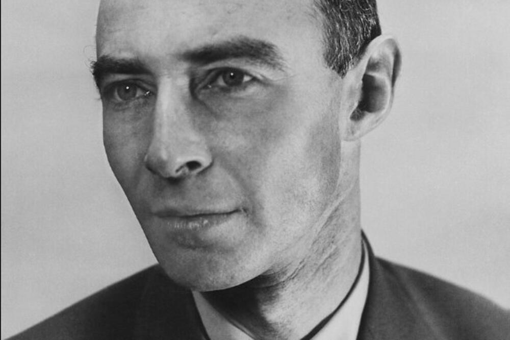 "POSTAO SAM SMRT, UNIŠTIVAČ SVETA": Pravi Openhajmer umro je na STRAVIČAN način, a sebi JEDNO nije mogao da OPROSTI