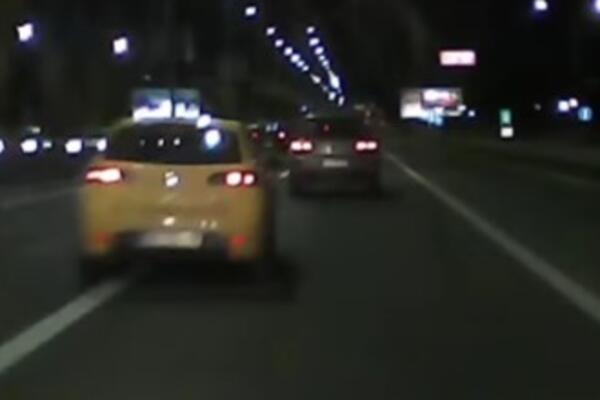 SNIMAK BAHATE VOŽNJE KOJI JE RAZBESNEO BEOGRAĐANE: Dva automobila jure i pretiču. "OVAKO SE GINE!"