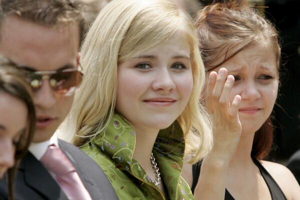 SA 14 GODINA SU JE OTELI I KORISTILI KAO ROBINJU: Molila ih je da je UBIJU blizu kuće da je roditelji NAĐU a oni...